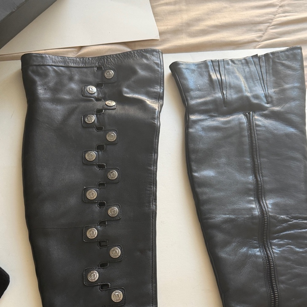 Velvet Angels Black Leather Over-the-Knee Button Platform BootsSize 9, 5” Heels - Picture 3 of 7